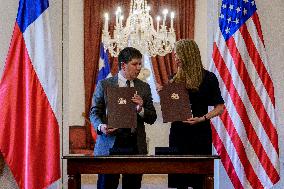 The United States and Chile sign a Bilateral Agreement to Preven